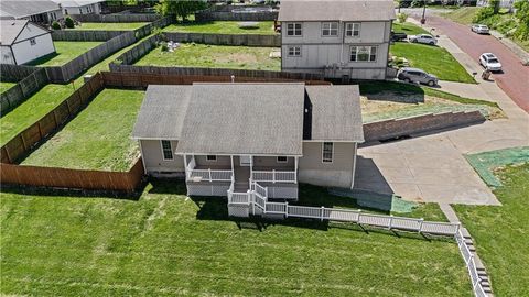 Photo of 717 S 5th Street, Atchison, KS 66002 (MLS # 2619200)