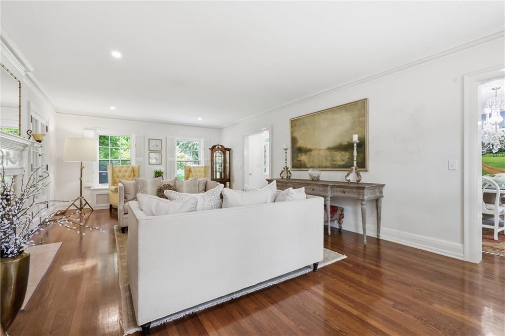 1217 W 58th Street