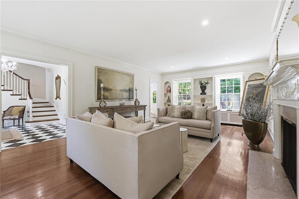 1217 W 58th Street