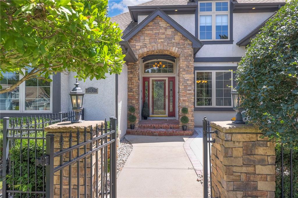 4501 NE Gateway Drive