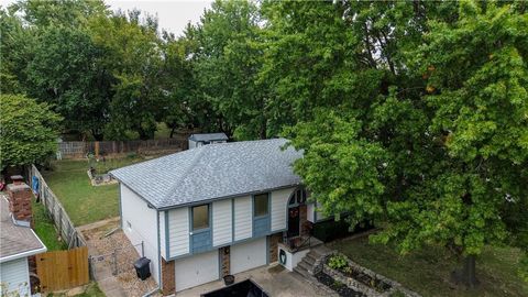 Photo of 20308 Millhaven Street, Independence, MO 64056 (MLS # 2581739)