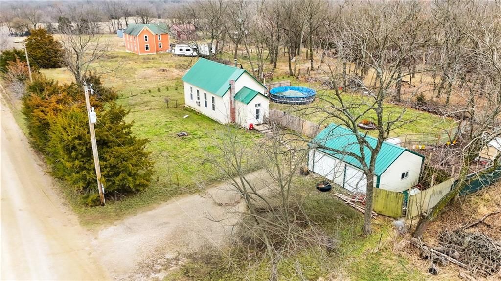 Photo of 286 Labette Road, Quenemo, KS 66528 (MLS # 2605715)