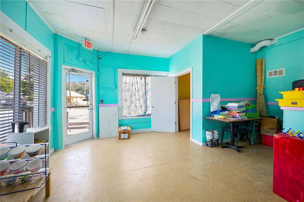 St Joseph, Missouri 64505, United States, ,Commercial,Pending,44325