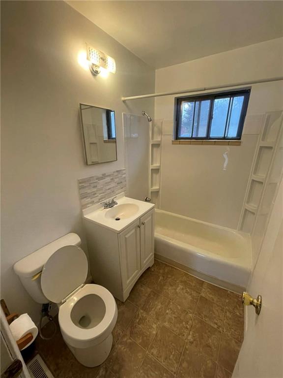 2443 S Sterling Avenue