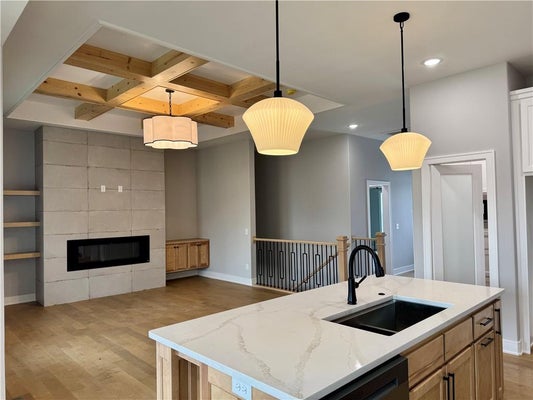 5888 BLACK OAK CT, KANSAS CITY, MO 64152 - Image 43fd9eff5eea9fdbb252f4f1a71c74a6/3525636293