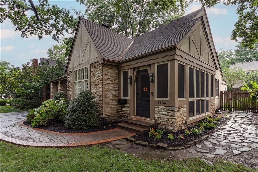 5435 Aberdeen Road