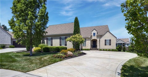 Photo of 3122 W 150th Terrace, Overland Park, KS 66224 (MLS # 2632905)