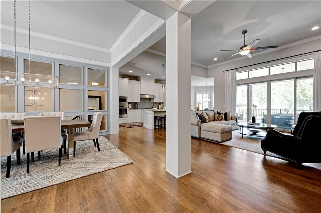 3122 W 150th Terrace