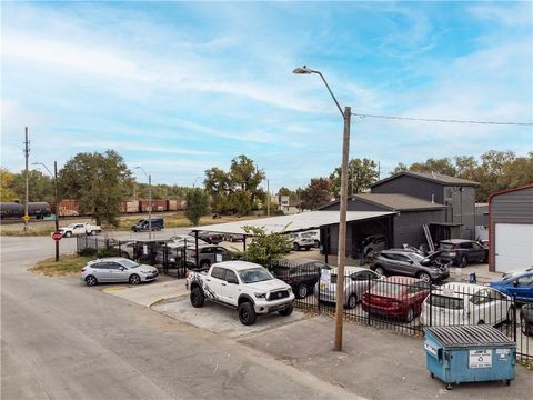 1035 N Kansas Avenue Kansas City MO 64120