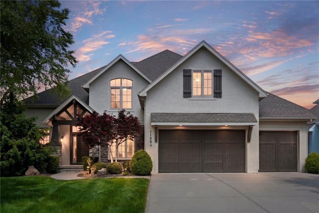 Photo of 11500 W 166th Street, Overland Park, KS 66221 (MLS # 2615242)