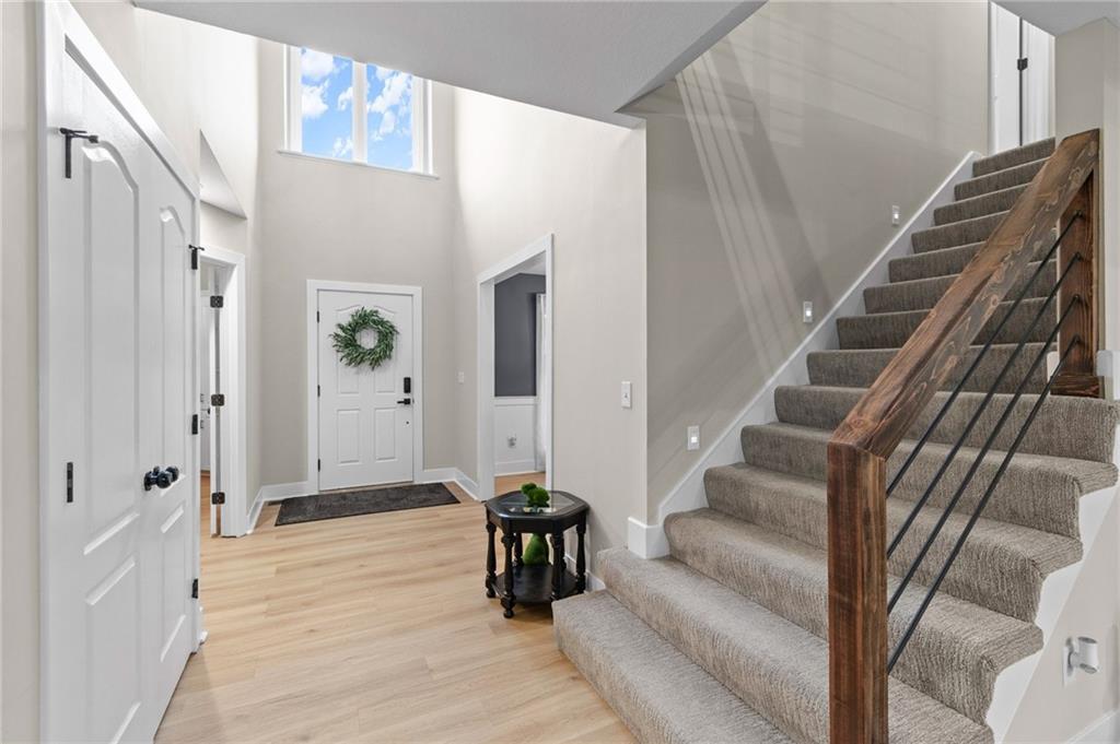 417 NW Cottonwood Drive
