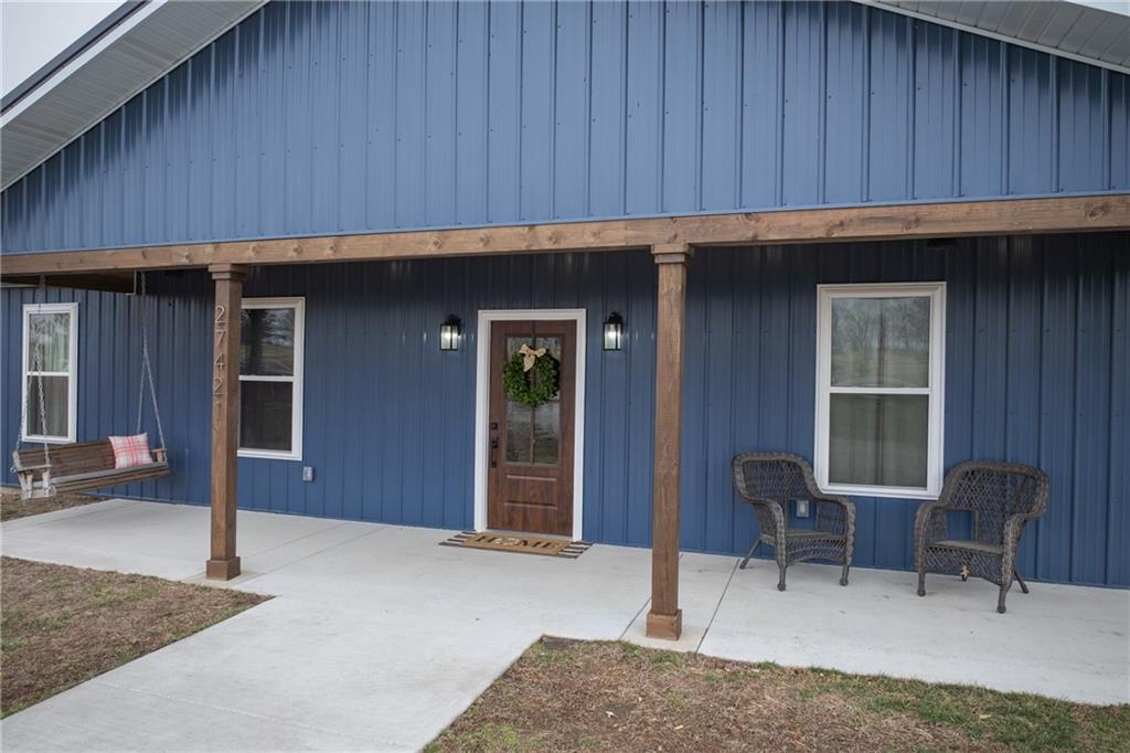 27421 E Blue Mills Road