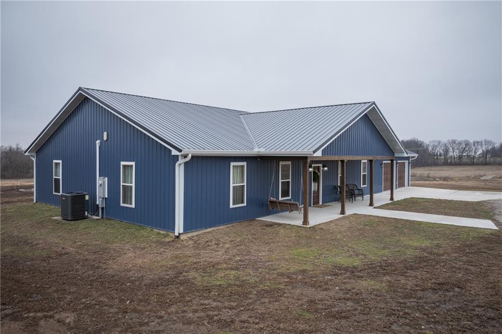 27421 E Blue Mills Road