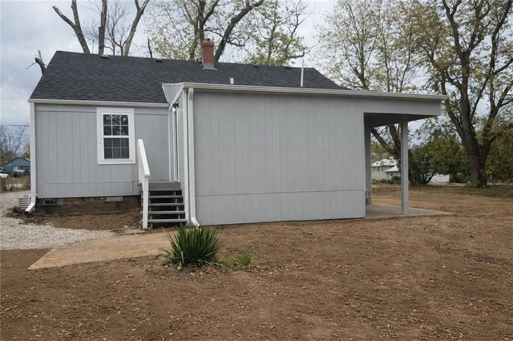 Photo of 5105 Rinker Road, Kansas City, MO 64129 (MLS # 2598726)