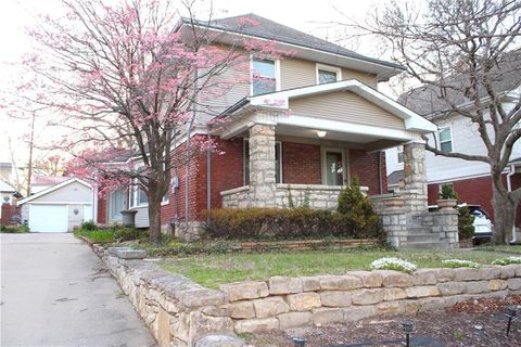 Photo of 4130 Mercier Street, Kansas City, MO 64111 (MLS # 2613274)