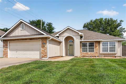 Photo of 1116 Granada Drive, Raymore, MO 64083 (MLS # 2638713)