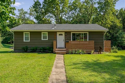 Photo of 5709 E 107th Terrace, Kansas City, MO 64137 (MLS # 2636560)