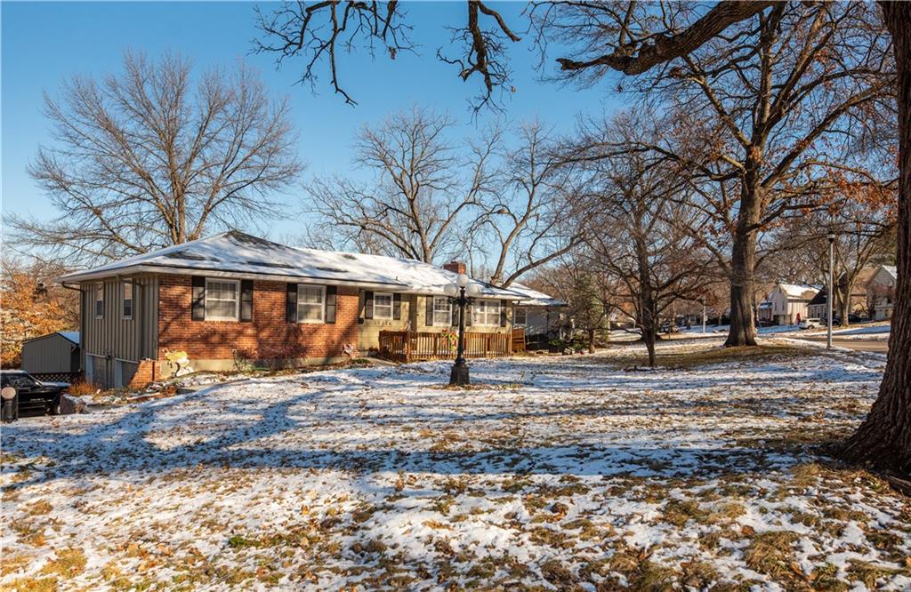 10024 W 70th Terrace