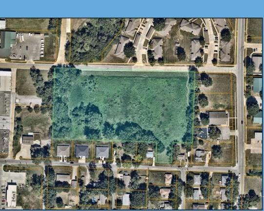 Property: 301 SE 7th Street,Oak Grove, MO
