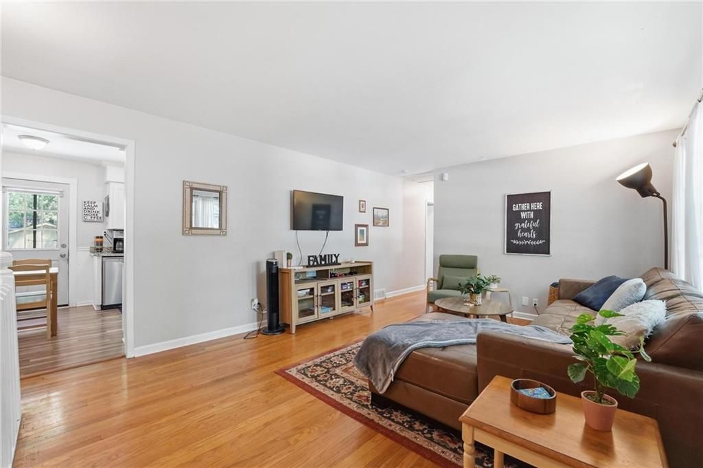 Photo of 866 S Sheridan Circle, Olathe, KS 66061 (MLS # 2618744)