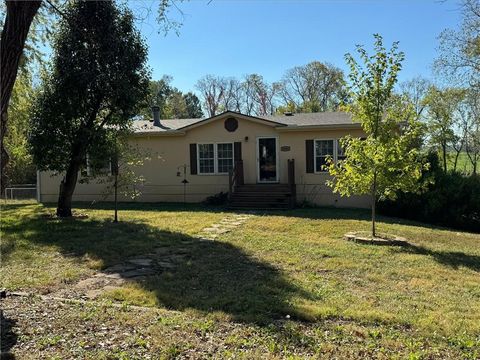 31901 E Sun Down Valley Road Buckner MO 64016