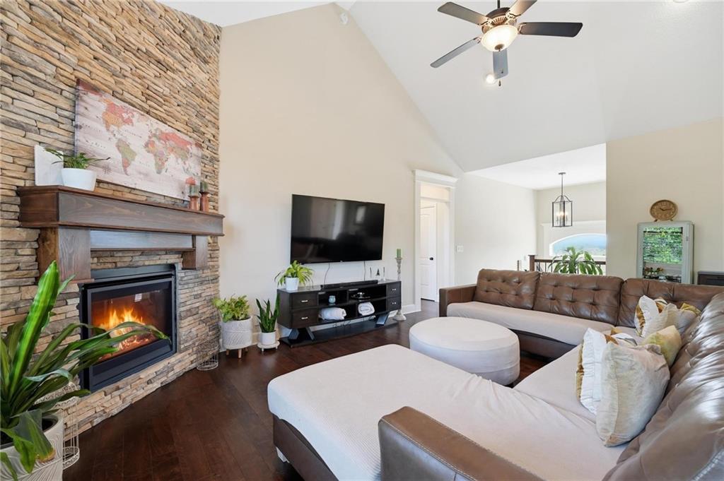 1636 Shadow Drive