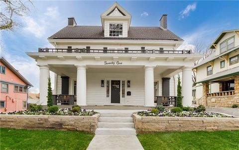 21 E Concord Avenue, Kansas City, MO 64112 - MLS#: 2530348
