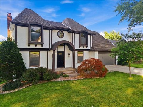 3628 NE Basswood Drive, Lee\'s Summit, MO 64064 - #: 2627690