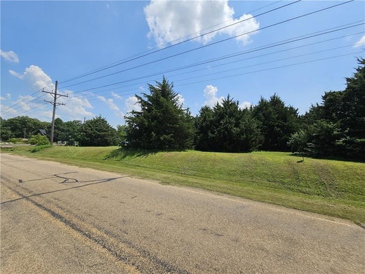 54TH ST, MC LOUTH, KS 66054 - Image 45cc9b1698ba2dc295dfd6286805f2bf/1406925073