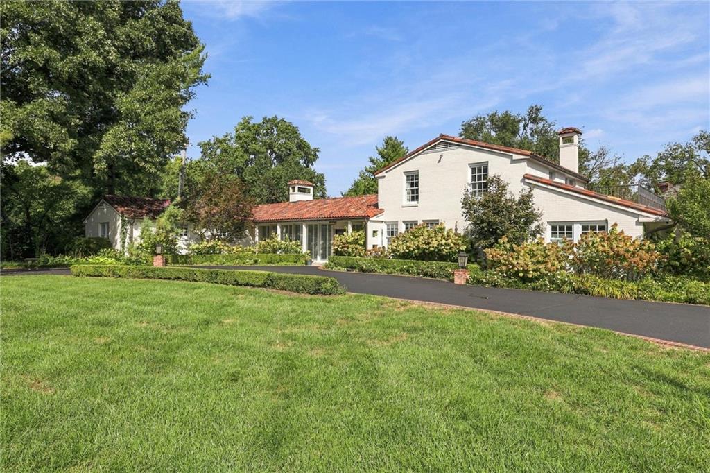 2700 W 63rd Street