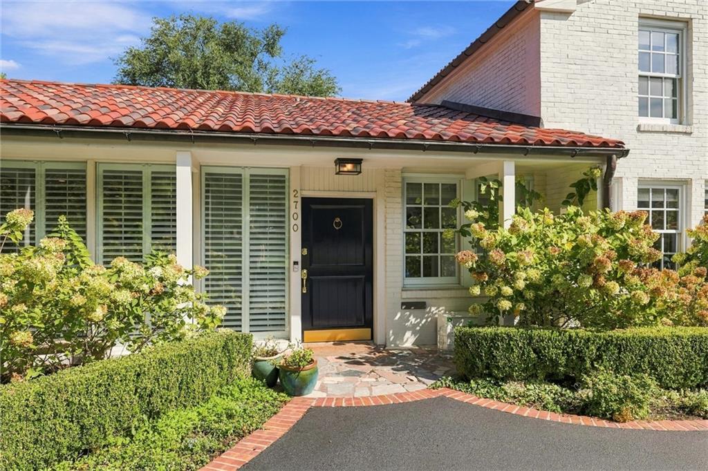 2700 W 63rd Street