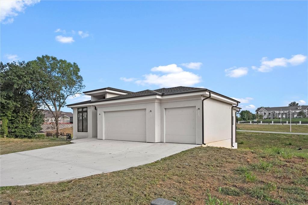 2611 NW 84th Terrace