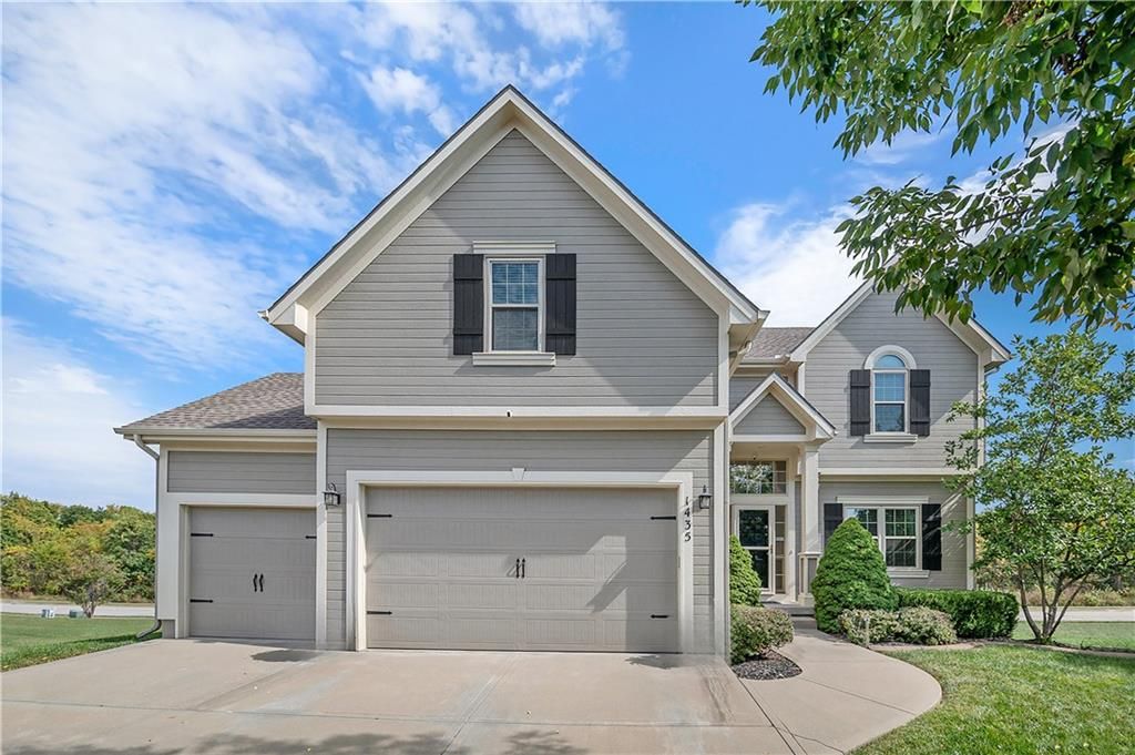 Photo of 1435 Sumac Circle, Liberty, MO 64068 (MLS # 2581960)