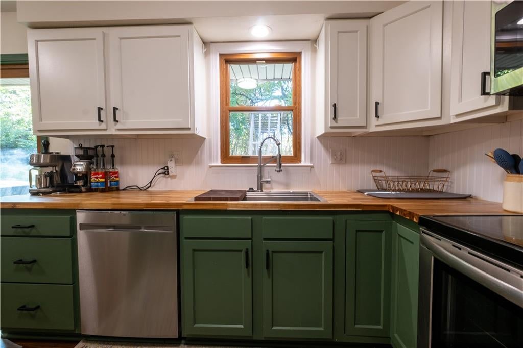 1152 NE 84th Terrace