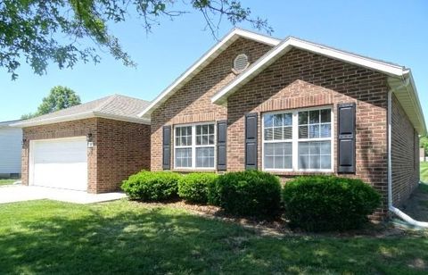 Photo of 602 Meadow Lane Lane, Butler, MO 64730 (MLS # 2619844)