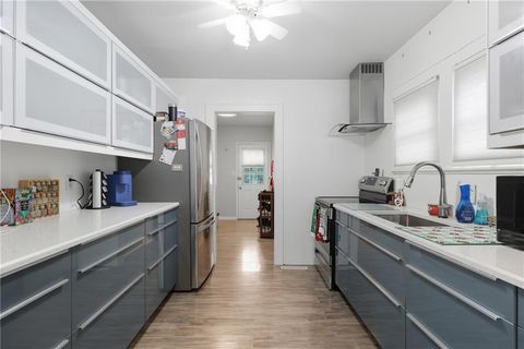 812 N Union Street, Independence, MO 64050 - #: 2584177