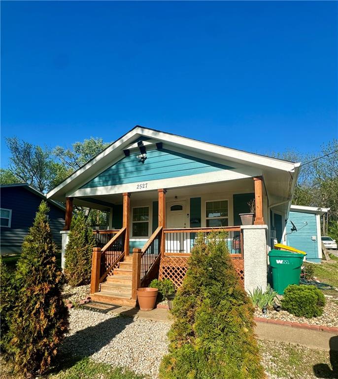 2527 N 43RD Street