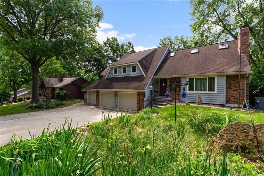 5103 NW Old Trail Road