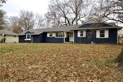 6121 Hunter Street Raytown MO 64133