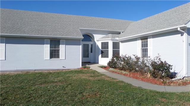 Photo 1 of 25 — 148 Megan Lane, Ottawa, KS 66067