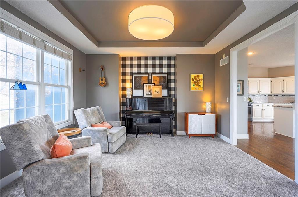 989 S Clearwater Creek Drive