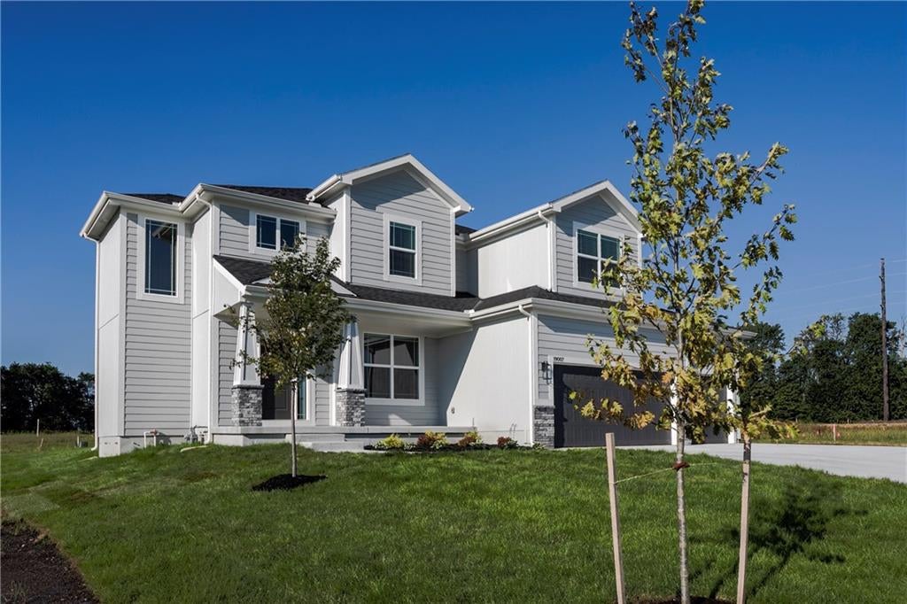 19007 W 170th Terrace