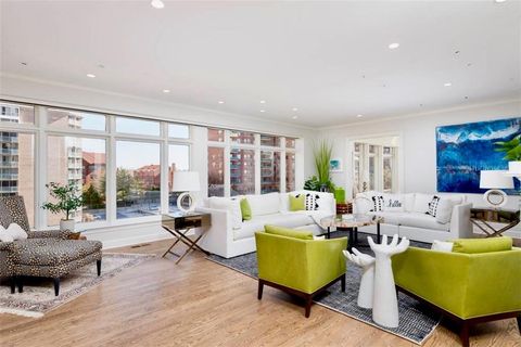 400 W 49th Terrace 2056 Kansas City MO 64112