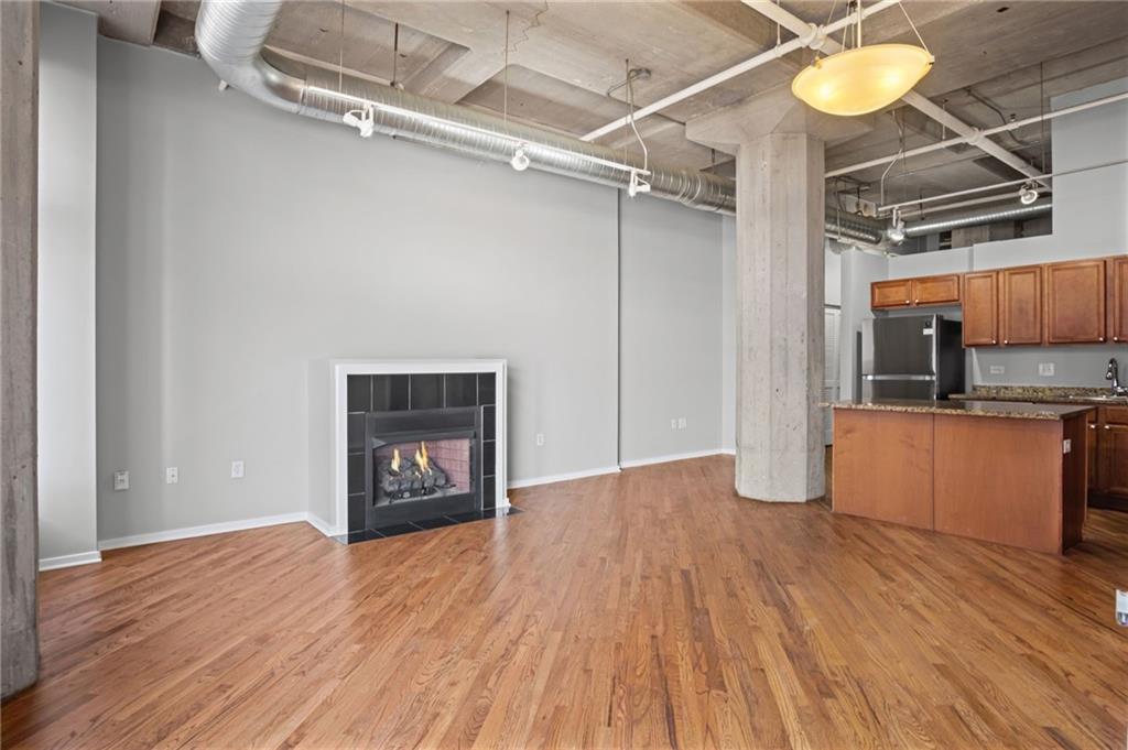 2107 Grand Boulevard 304