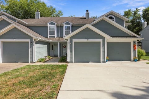 Photo of 6003 NE Moonstone Drive, Lees Summit, MO 64064 (MLS # 2643354)