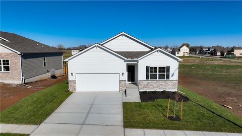 713 Fallen Leaf Drive, Belton, MO 64012 - #: 2601685