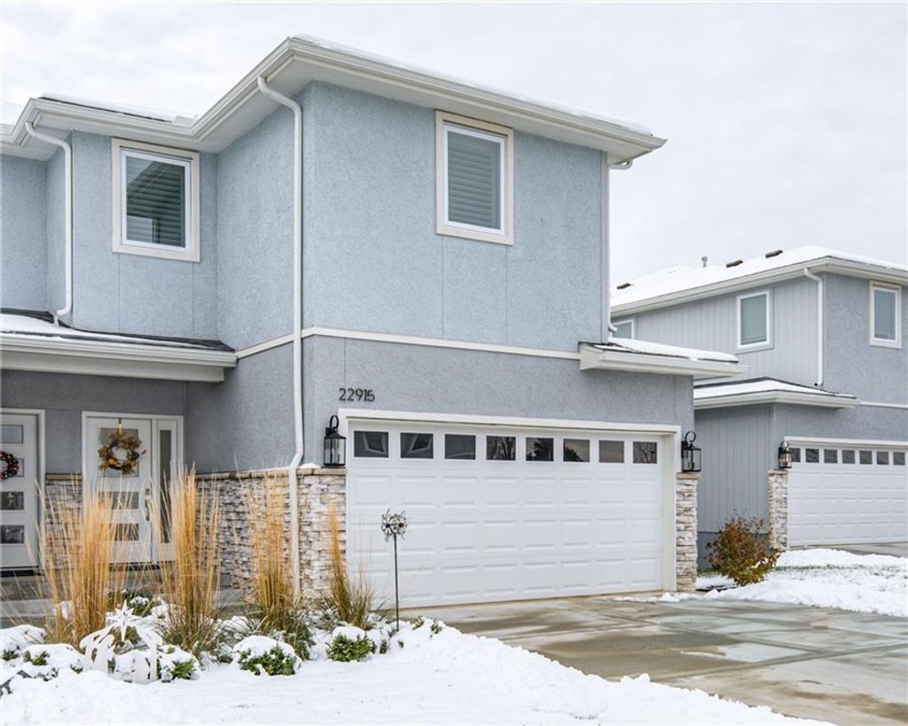 Photo of 22915 W 72nd Terrace, Shawnee, KS 66227 (MLS # 2599160)