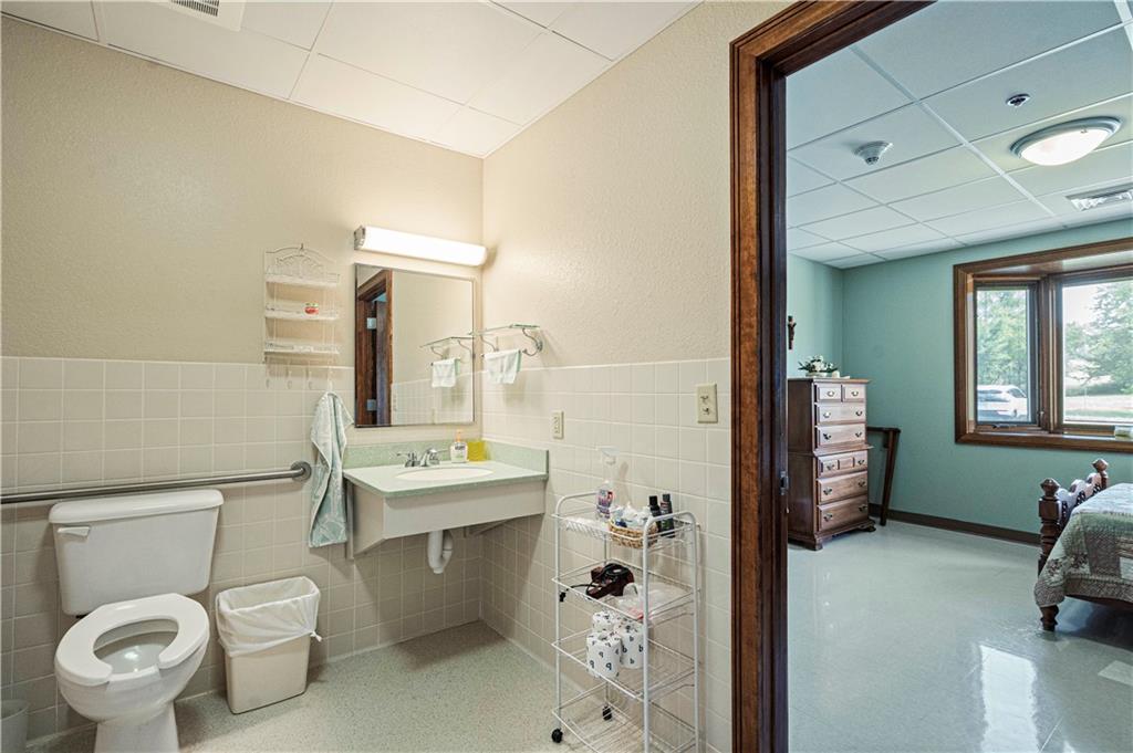 Savannah, Missouri 64485, United States, ,Commercial,Active,54002