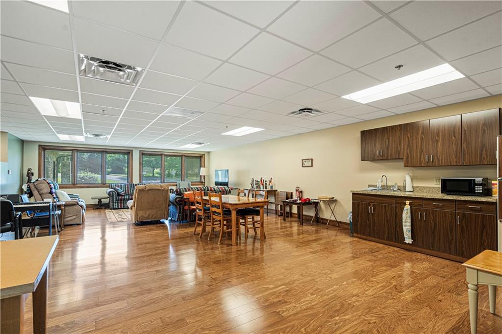 Savannah, Missouri 64485, United States, ,Commercial,Active,54002