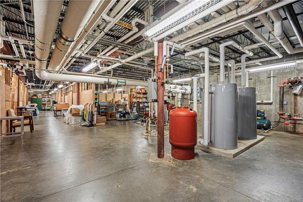 Savannah, Missouri 64485, United States, ,Commercial,Active,54002